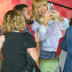08-24 - Arriving at the Lover Experience pop up shop in New York City - New York